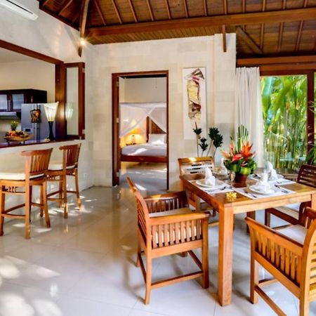 Heart Of Seminyak, 2Br, Sleeps 4, Walk To Bintang Villa Exterior photo